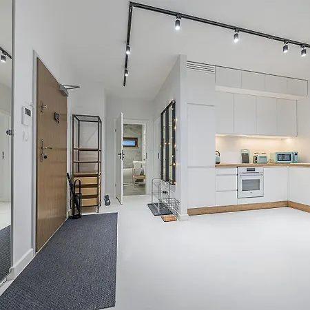 Citystay Family Apartament Ulanska Przy Lesie דירה *